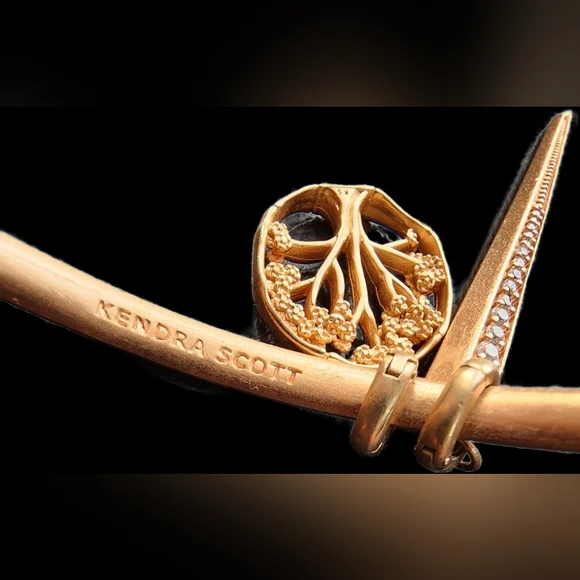 Kendra Scott bracelet. - Picture 4 of 6